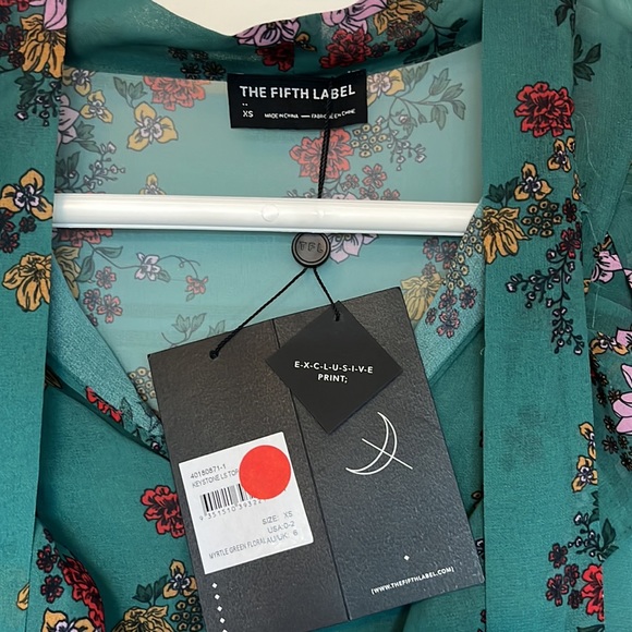 Floral green blouse - Picture 2 of 2